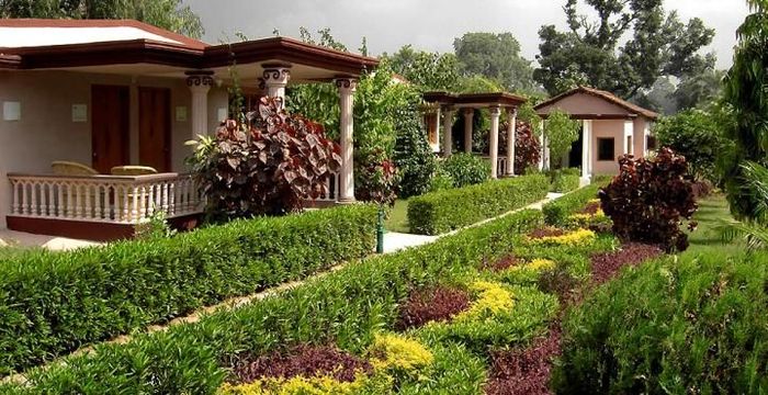 Tiger Den Resort Bandhavgarh